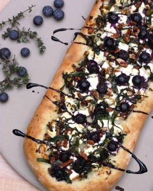 Blueberry-goat-cheese-pizza-1-e1421876919615