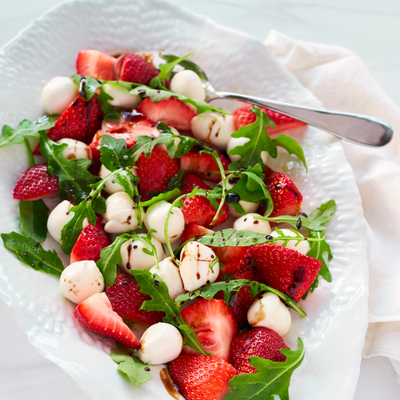 caprese salad with strawberries