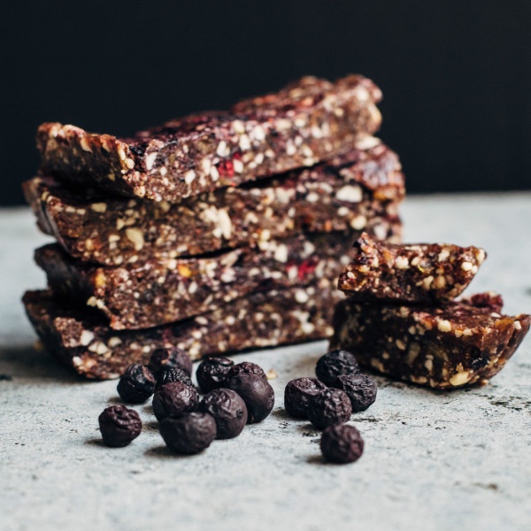 Homemade-Blueberry-Lara-Bars