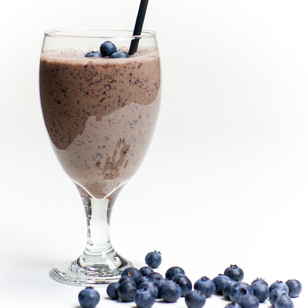 chocolate-blueberry-smoothie-feature