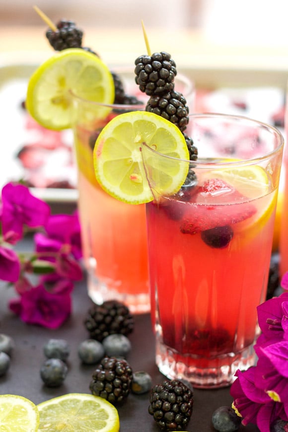roasted-mixed-berry-lemonade-cocktail-web-3