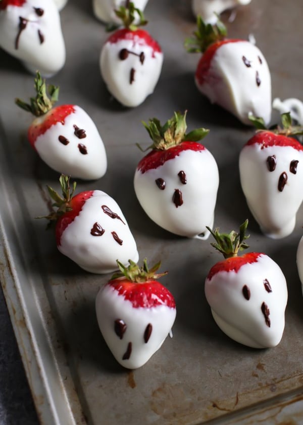 Healthy-Dairy-Free-Dirt-Pudding-Strawberry-Ghosts-2