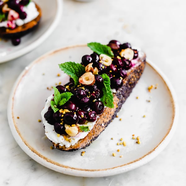 Roasted-Blueberry-Toast