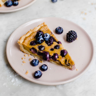 blackberry and blueberry mascarpone pie