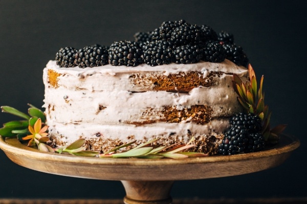 Blackberry Pumpkin Spice Cake 