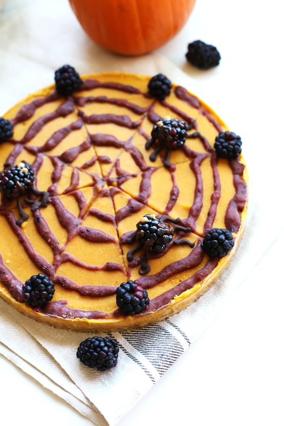 blackberry-pumpkin-pie-nice-cream-tart-2.png