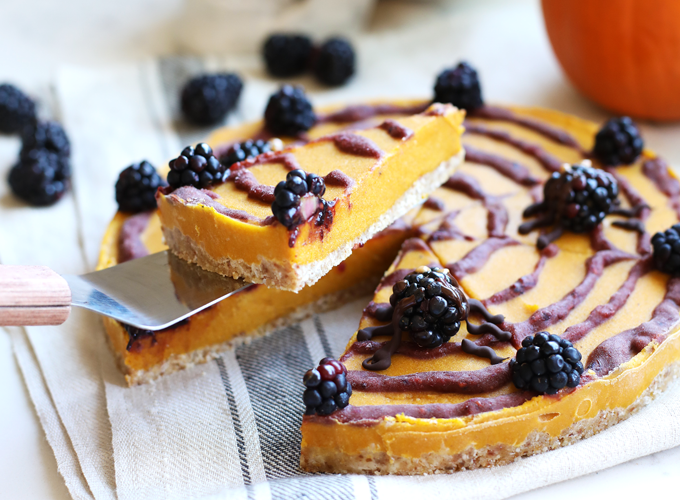 blackberry-pumpkin-pie-nice-cream-tart-5-796914-edited.png