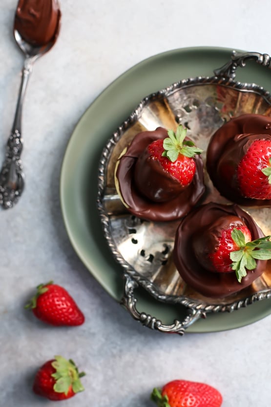 chocolate-covered-strawberry-cheesecake-7.jpg