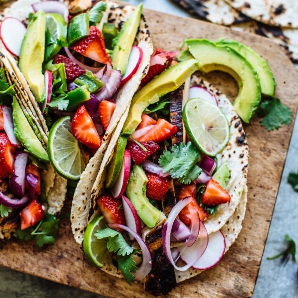 l-r-tacos-with-strawberry-salsa