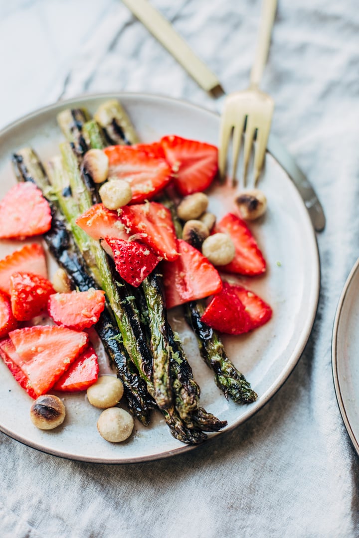 strawberry asparagus salad-2.jpg