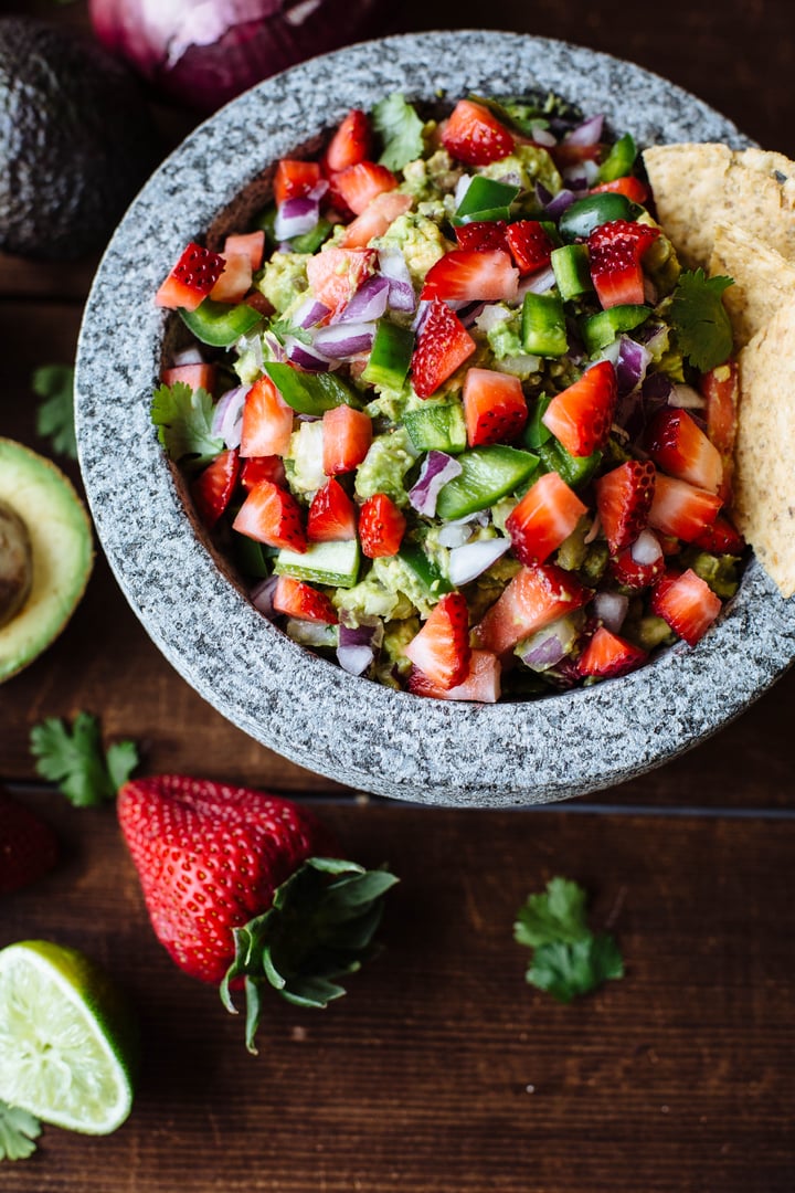 strawberry guacamole-4.jpg