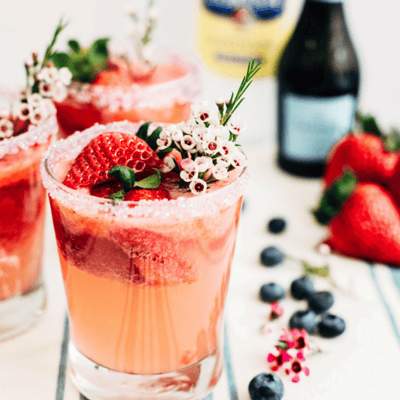 strawberry lemonade spritzer