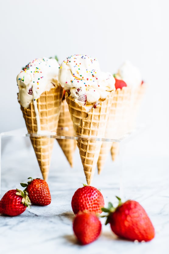 strawberry soft serve-3.jpg