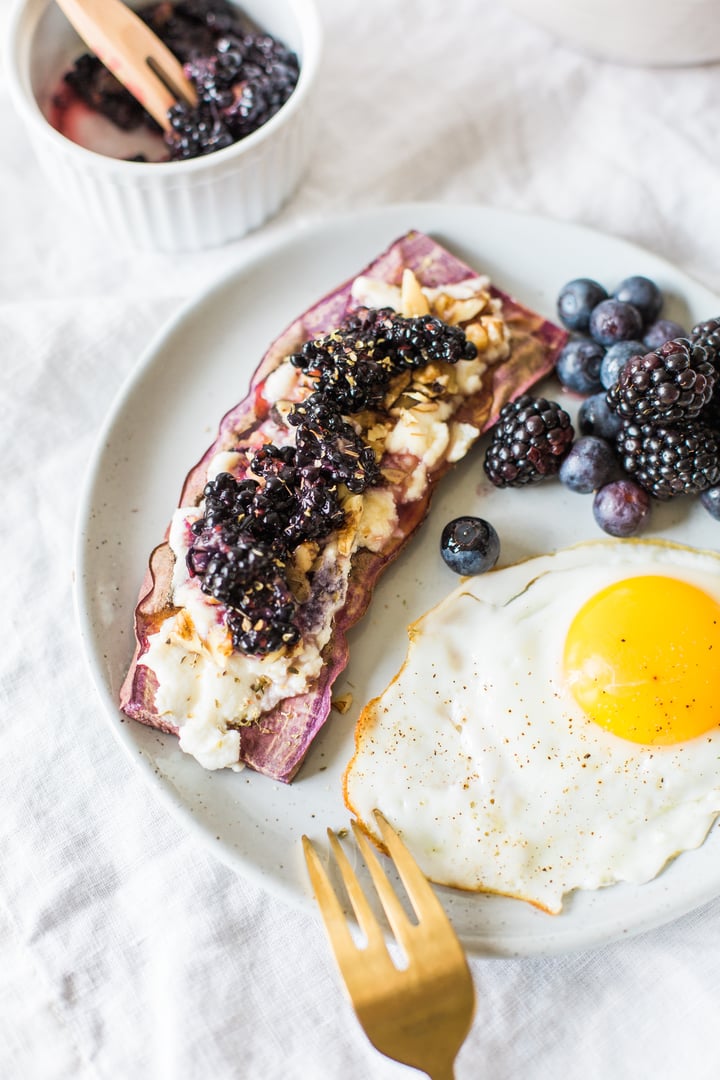 sweet potato berry toast brunch-14.jpg